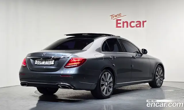 Mercedes-Benz E-Class 2017 3.0 автомат (гидро), миниатюра 2