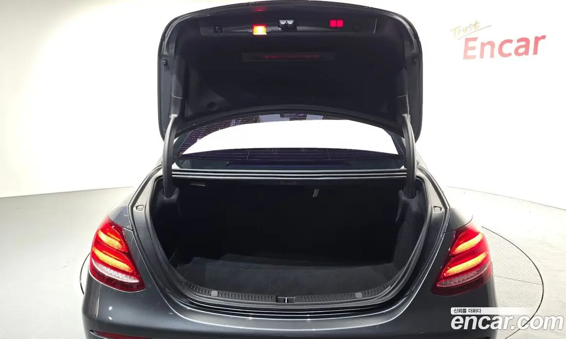 Mercedes-Benz E-Class 2017 3.0 автомат (гидро), фото 17