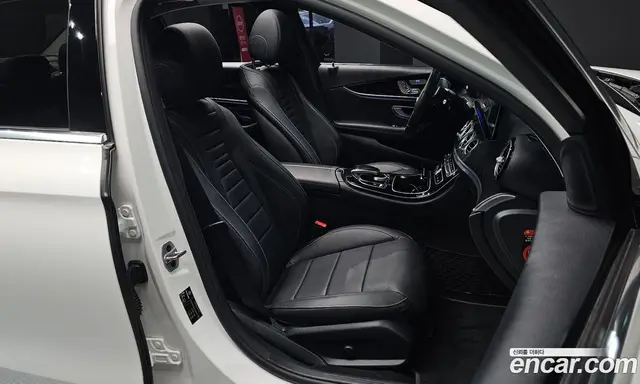 Mercedes-Benz E-Class 2018 2.0 автомат (гидро), миниатюра 10 Mercedes-Benz E-Class 2018 2.0 автомат (гидро), миниатюра 10