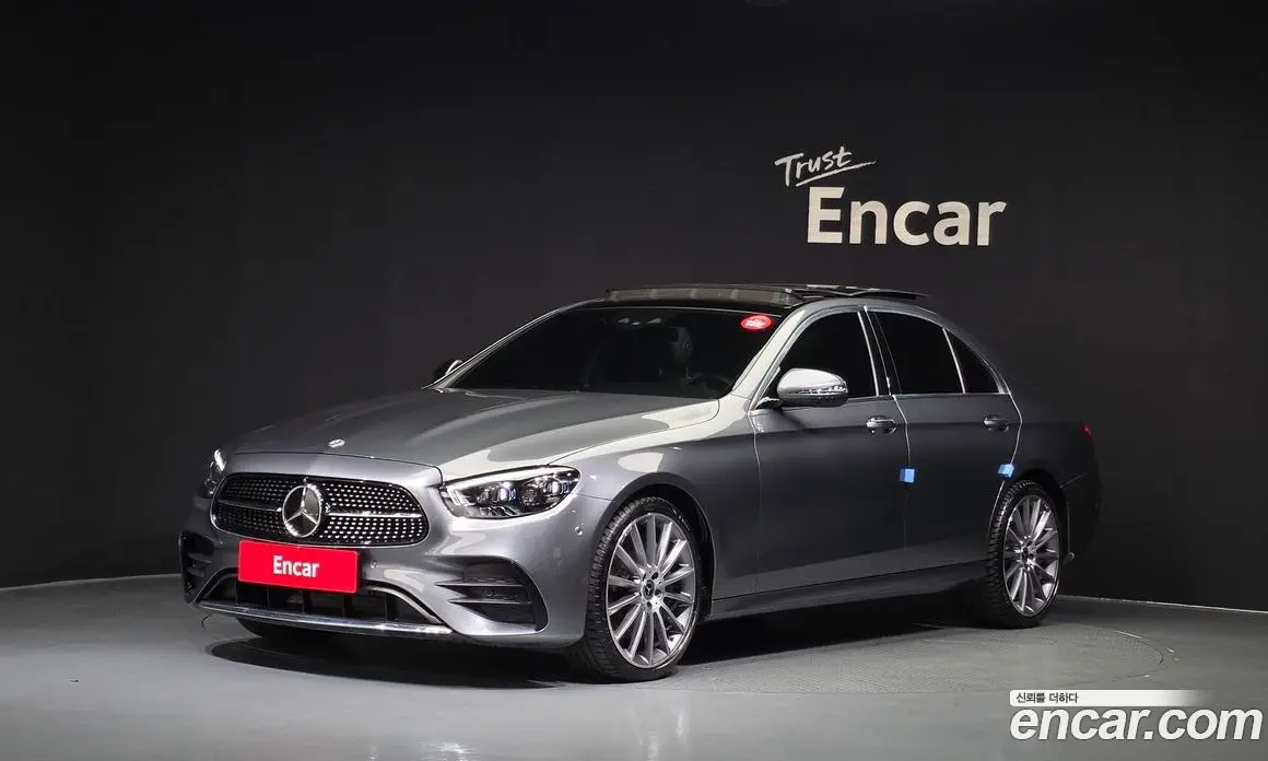 Mercedes-Benz E-Class 2022 2.0 автомат (гидро), фото 1 Mercedes-Benz E-Class 2022 2.0 автомат (гидро), фото 1