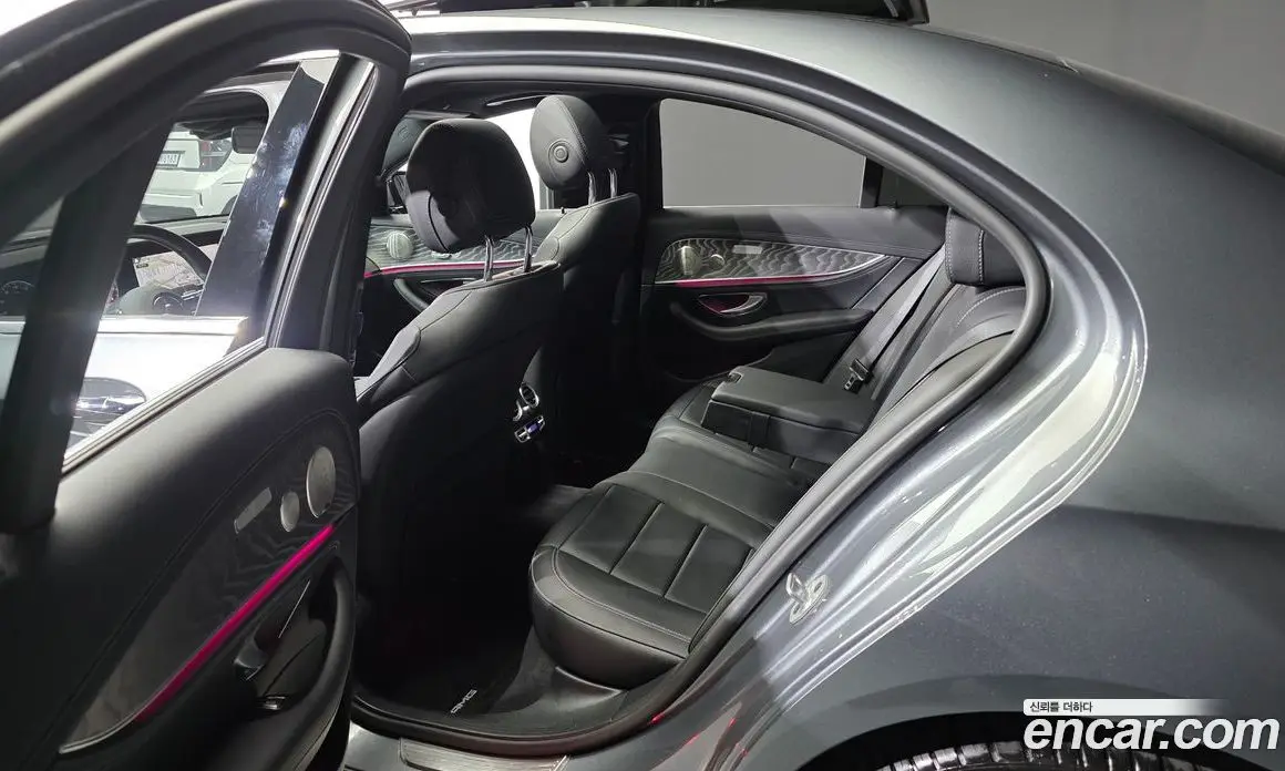 Mercedes-Benz E-Class 2022 2.0 автомат (гидро), фото 11 Mercedes-Benz E-Class 2022 2.0 автомат (гидро), фото 11