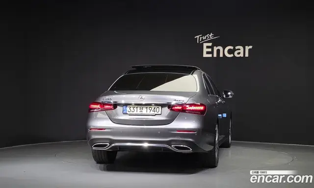 Mercedes-Benz E-Class 2022 2.0 автомат (гидро), миниатюра 4 Mercedes-Benz E-Class 2022 2.0 автомат (гидро), миниатюра 4