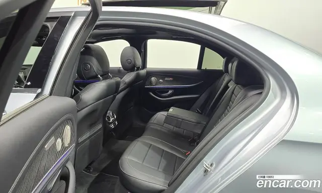 Mercedes-Benz E-Class 2022 2.0 автомат (гидро), миниатюра 12