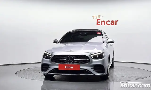 Mercedes-Benz E-Class 2022 2.0 автомат (гидро), миниатюра 3 Mercedes-Benz E-Class 2022 2.0 автомат (гидро), миниатюра 3