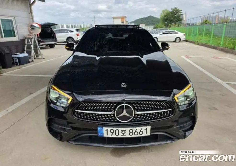 Mercedes-Benz E-Class 2023 2.0 автомат (гидро), фото 1 Mercedes-Benz E-Class 2023 2.0 автомат (гидро), фото 1