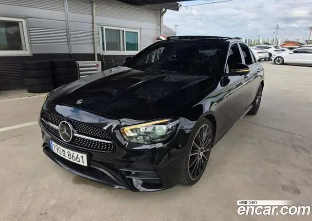Mercedes-Benz E-Class 2023 2.0 автомат (гидро), миниатюра 2 Mercedes-Benz E-Class 2023 2.0 автомат (гидро), миниатюра 2