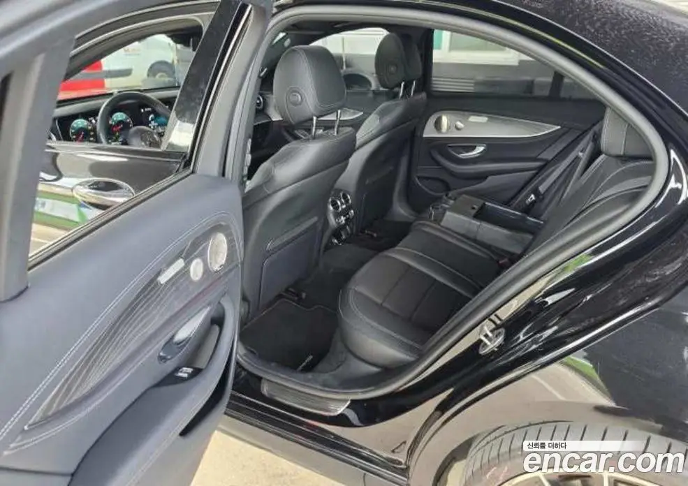 Mercedes-Benz E-Class 2023 2.0 автомат (гидро), фото 11 Mercedes-Benz E-Class 2023 2.0 автомат (гидро), фото 11