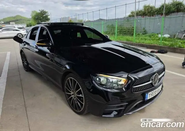Mercedes-Benz E-Class 2023 2.0 автомат (гидро), миниатюра 8 Mercedes-Benz E-Class 2023 2.0 автомат (гидро), миниатюра 8