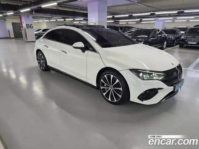 Mercedes-Benz EQE, 2022, 67 819 км