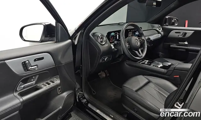 Mercedes-Benz GLB-Class 2021 1.9 автомат (гидро), миниатюра 11