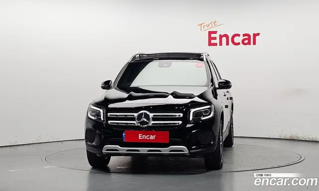 Mercedes-Benz GLB-Class 2021 1.9 автомат (гидро), миниатюра 3