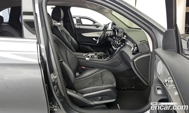 Mercedes-Benz GLC-Class 2018 2.0 автомат (гидро), миниатюра 11