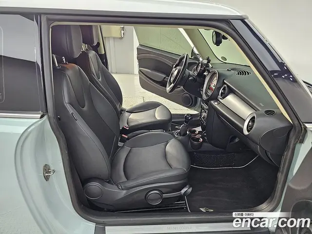 Mini Cooper 2012 1.6 автомат (гидро), миниатюра 5