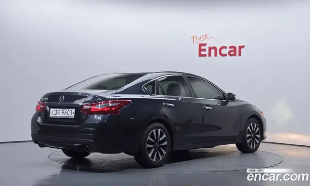 Nissan Altima 2018 2.5 автомат (гидро), миниатюра 2
