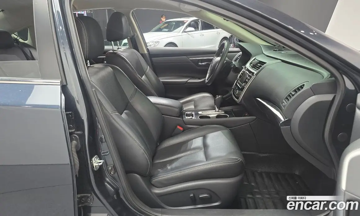 Nissan Altima 2018 2.5 автомат (гидро), фото 11