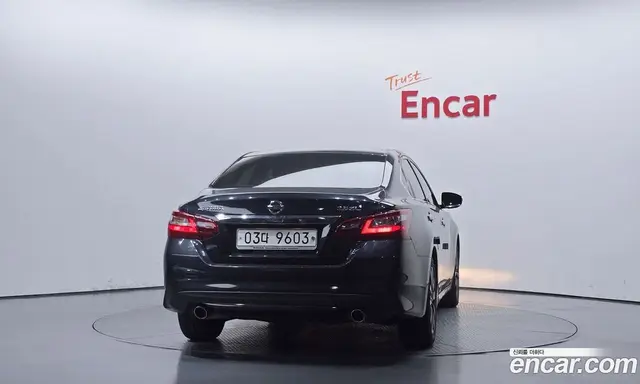 Nissan Altima 2018 2.5 автомат (гидро), миниатюра 4