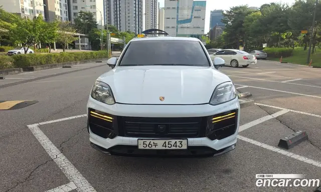 Porsche Cayenne 2011 4.8 автомат (гидро), миниатюра 3