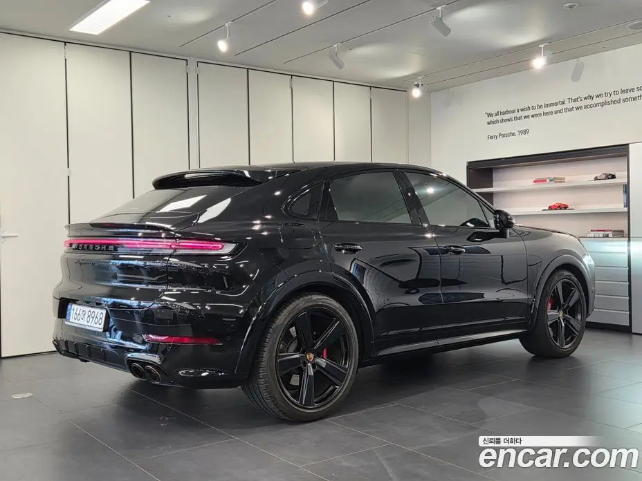 Porsche Cayenne 2025 4.0 автомат (гидро), фото 2 Porsche Cayenne 2025 4.0 автомат (гидро), фото 2