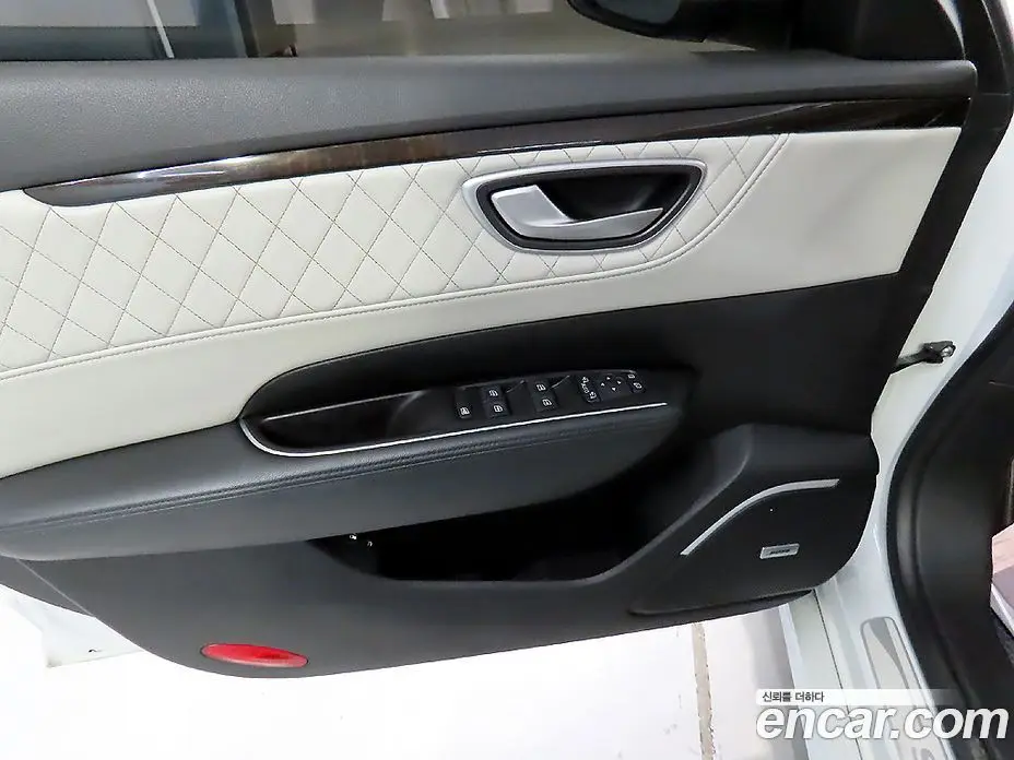 Renault (Samsung) SM6 2016 2.0 автомат (гидро), фото 14 Renault (Samsung) SM6 2016 2.0 автомат (гидро), фото 14