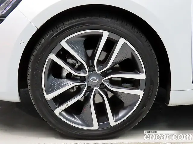 Renault (Samsung) SM6 2016 2.0 автомат (гидро), миниатюра 5 Renault (Samsung) SM6 2016 2.0 автомат (гидро), миниатюра 5