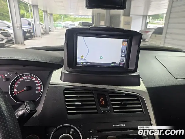 SsangYong Korando 2012 2.0 автомат (гидро), миниатюра 12