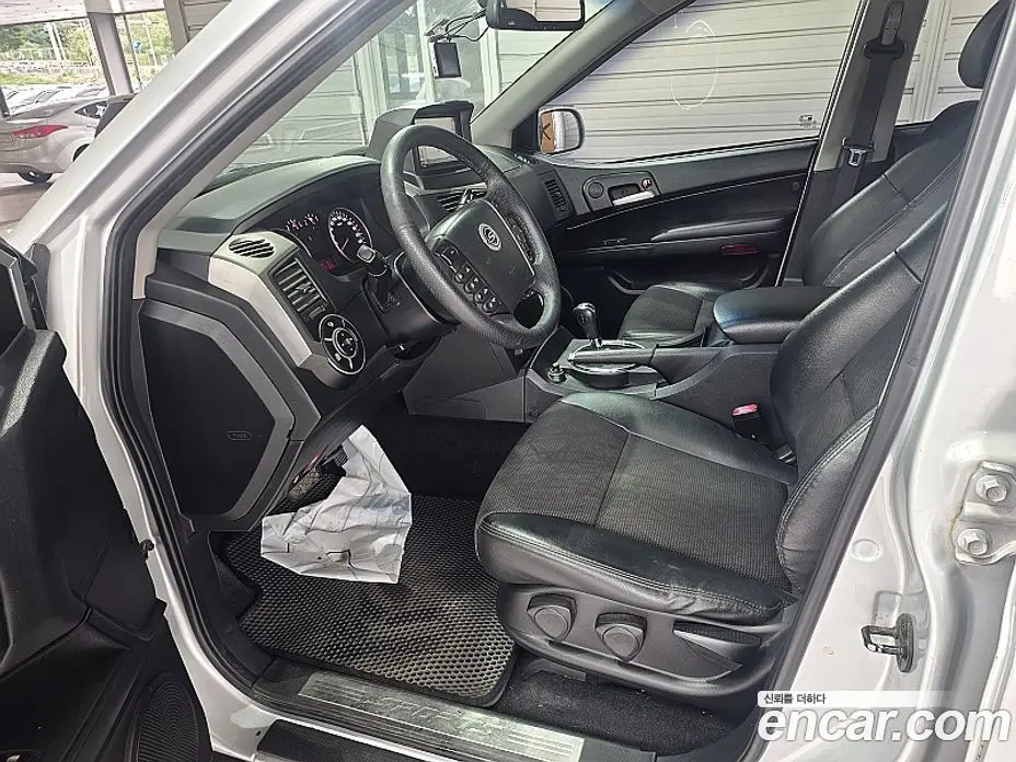 SsangYong Korando 2012 2.0 автомат (гидро), фото 9