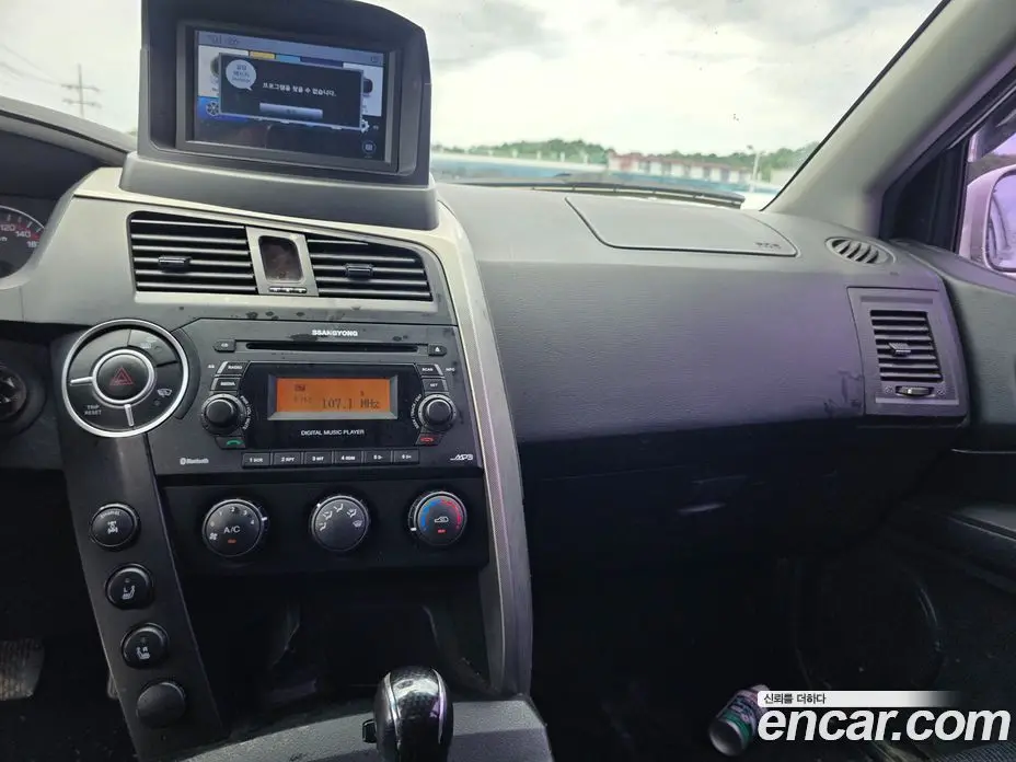SsangYong Korando 2014 2.0 автомат (гидро), фото 13