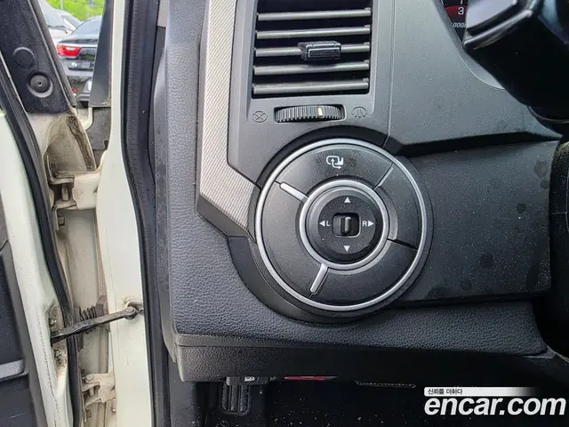 SsangYong Korando 2014 2.0 автомат (гидро), миниатюра 10