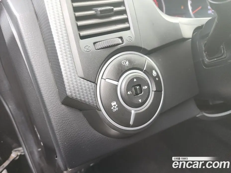 SsangYong Korando 2015 2.0 автомат (гидро), фото 12 SsangYong Korando 2015 2.0 автомат (гидро), фото 12