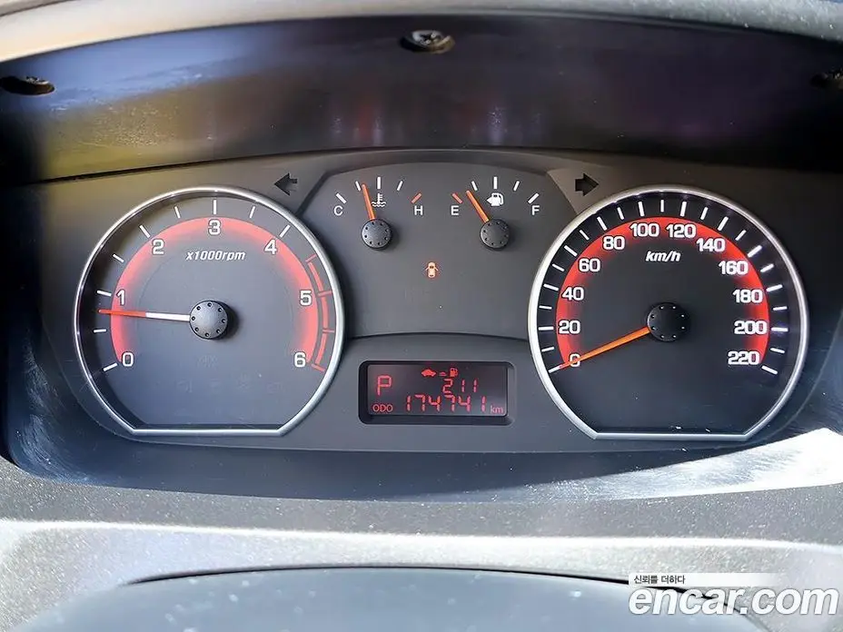SsangYong Korando 2016 2.0 автомат (гидро), фото 6