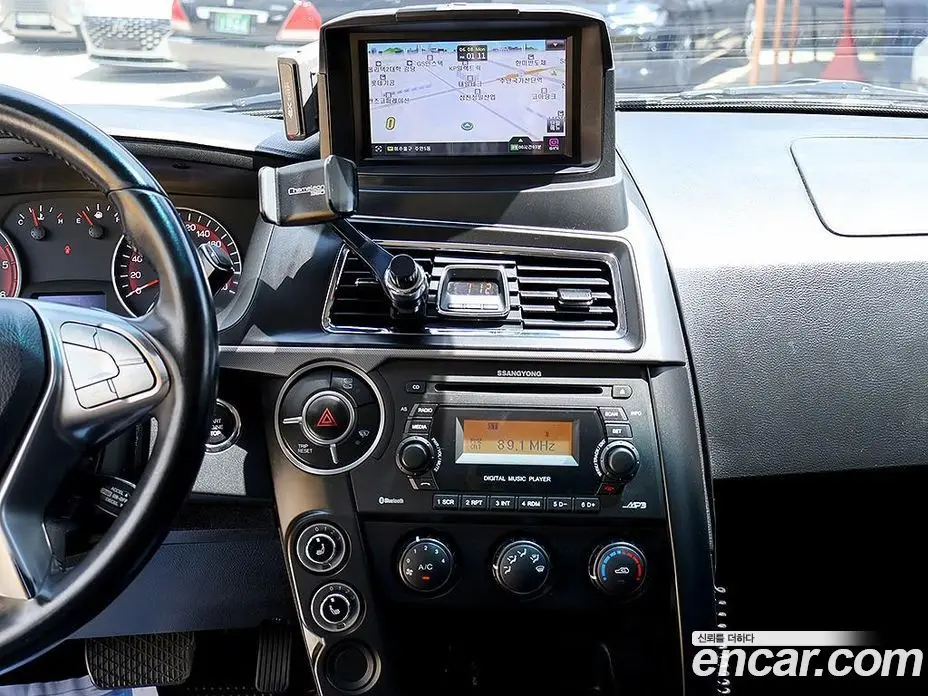 SsangYong Korando 2016 2.0 автомат (гидро), фото 9
