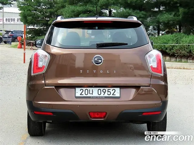 SsangYong TIBOLI 2015 1.6 автомат (гидро), миниатюра 4