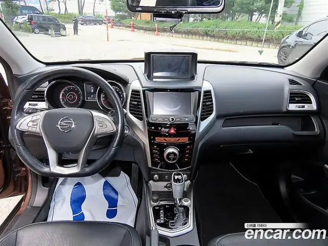 SsangYong TIBOLI 2015 1.6 автомат (гидро), миниатюра 7