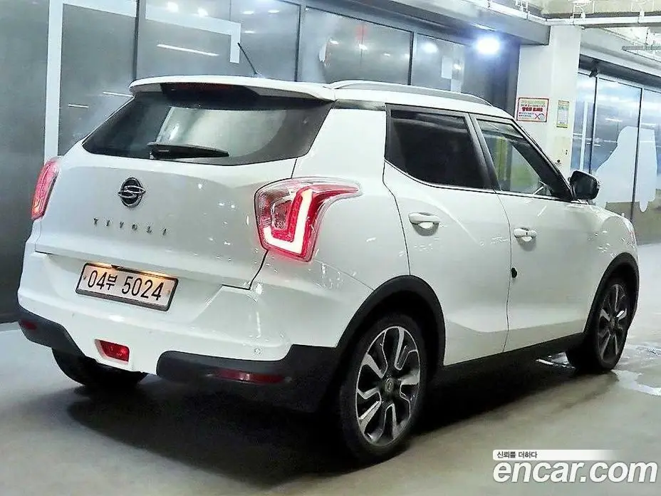 SsangYong TIBOLI 2015 1.6 автомат (гидро), фото 4 SsangYong TIBOLI 2015 1.6 автомат (гидро), фото 4