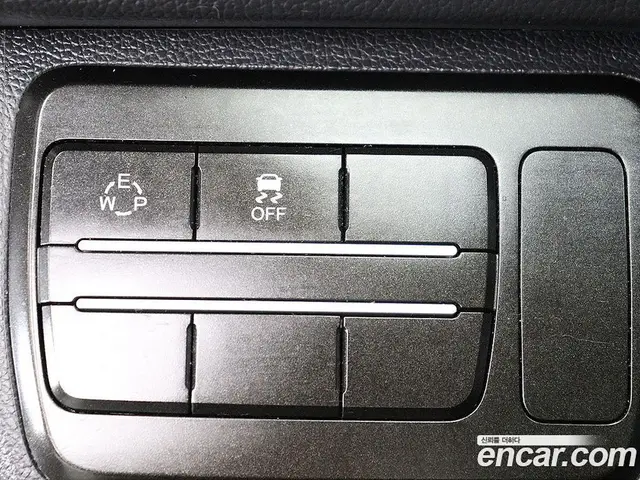SsangYong TIBOLI 2016 1.6 автомат (гидро), миниатюра 11