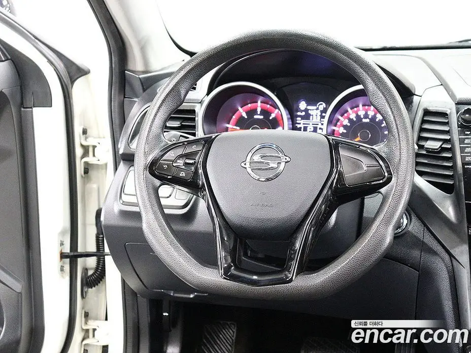 SsangYong TIBOLI 2016 1.6 автомат (гидро), фото 15