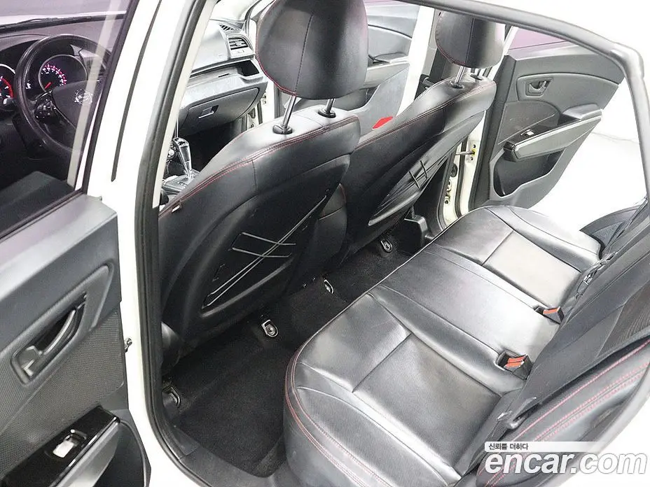 SsangYong TIBOLI 2016 1.6 автомат (гидро), фото 16