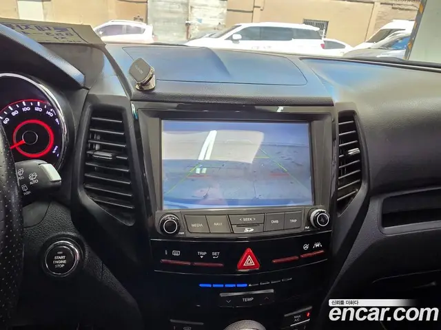 SsangYong TIBOLI 2017 1.6 автомат (гидро), миниатюра 12