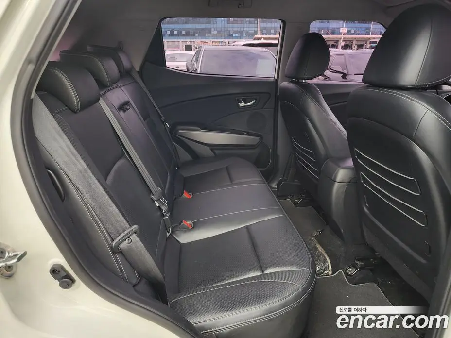 SsangYong TIBOLI 2017 1.6 автомат (гидро), фото 9 SsangYong TIBOLI 2017 1.6 автомат (гидро), фото 9