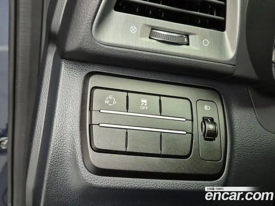SsangYong TIBOLI 2017 1.6 автомат (гидро), фото 18 SsangYong TIBOLI 2017 1.6 автомат (гидро), фото 18