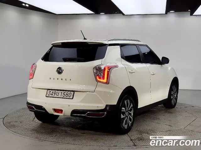 SsangYong TIBOLI 2019 1.6 автомат (гидро), миниатюра 4