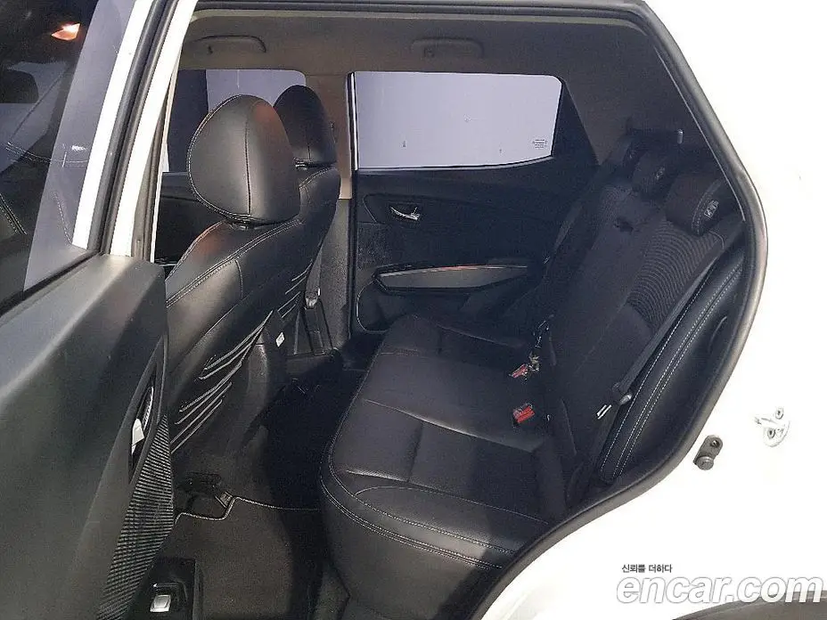 SsangYong TIBOLI 2019 1.6 автомат (гидро), фото 9