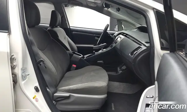 Toyota Prius 2012 1.8 автомат (гидро), миниатюра 11 Toyota Prius 2012 1.8 автомат (гидро), миниатюра 11