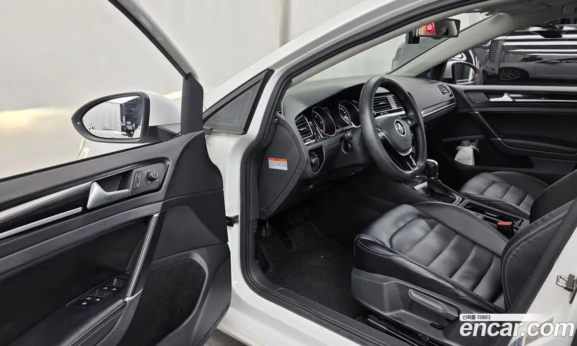 Volkswagen Golf 2015 2.0 автомат (гидро), фото 10