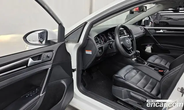 Volkswagen Golf 2015 2.0 автомат (гидро), миниатюра 10