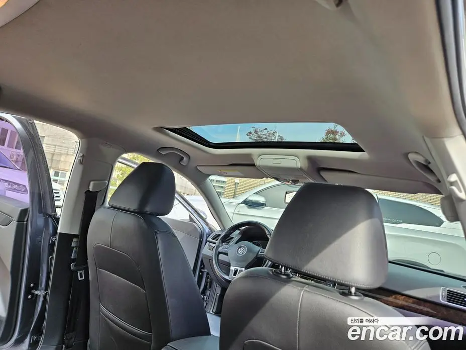 Volkswagen Passat 2015 2.0 автомат (гидро), фото 15 Volkswagen Passat 2015 2.0 автомат (гидро), фото 15