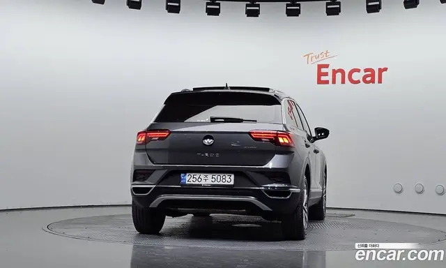 Volkswagen T-Roc 2022 2.0 автомат (гидро), миниатюра 4 Volkswagen T-Roc 2022 2.0 автомат (гидро), миниатюра 4