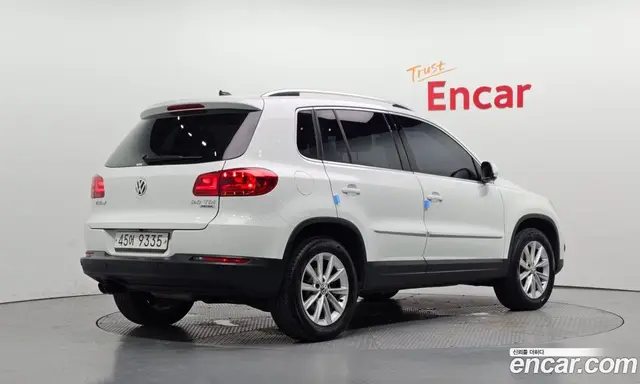 Volkswagen Tiguan 2015 2.0 автомат (гидро), миниатюра 2 Volkswagen Tiguan 2015 2.0 автомат (гидро), миниатюра 2