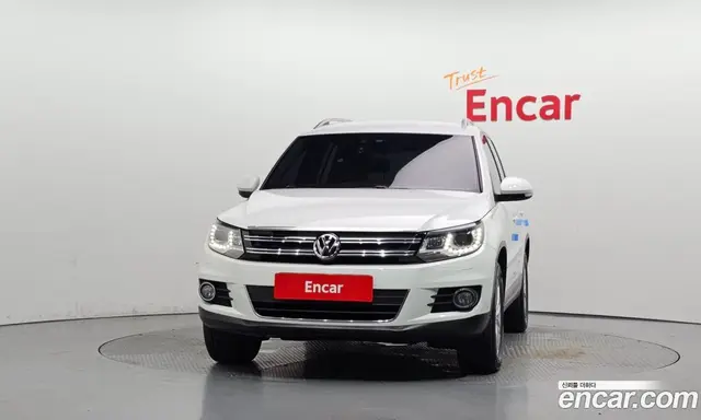 Volkswagen Tiguan 2015 2.0 автомат (гидро), миниатюра 3 Volkswagen Tiguan 2015 2.0 автомат (гидро), миниатюра 3