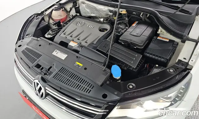 Volkswagen Tiguan 2015 2.0 автомат (гидро), миниатюра 6 Volkswagen Tiguan 2015 2.0 автомат (гидро), миниатюра 6